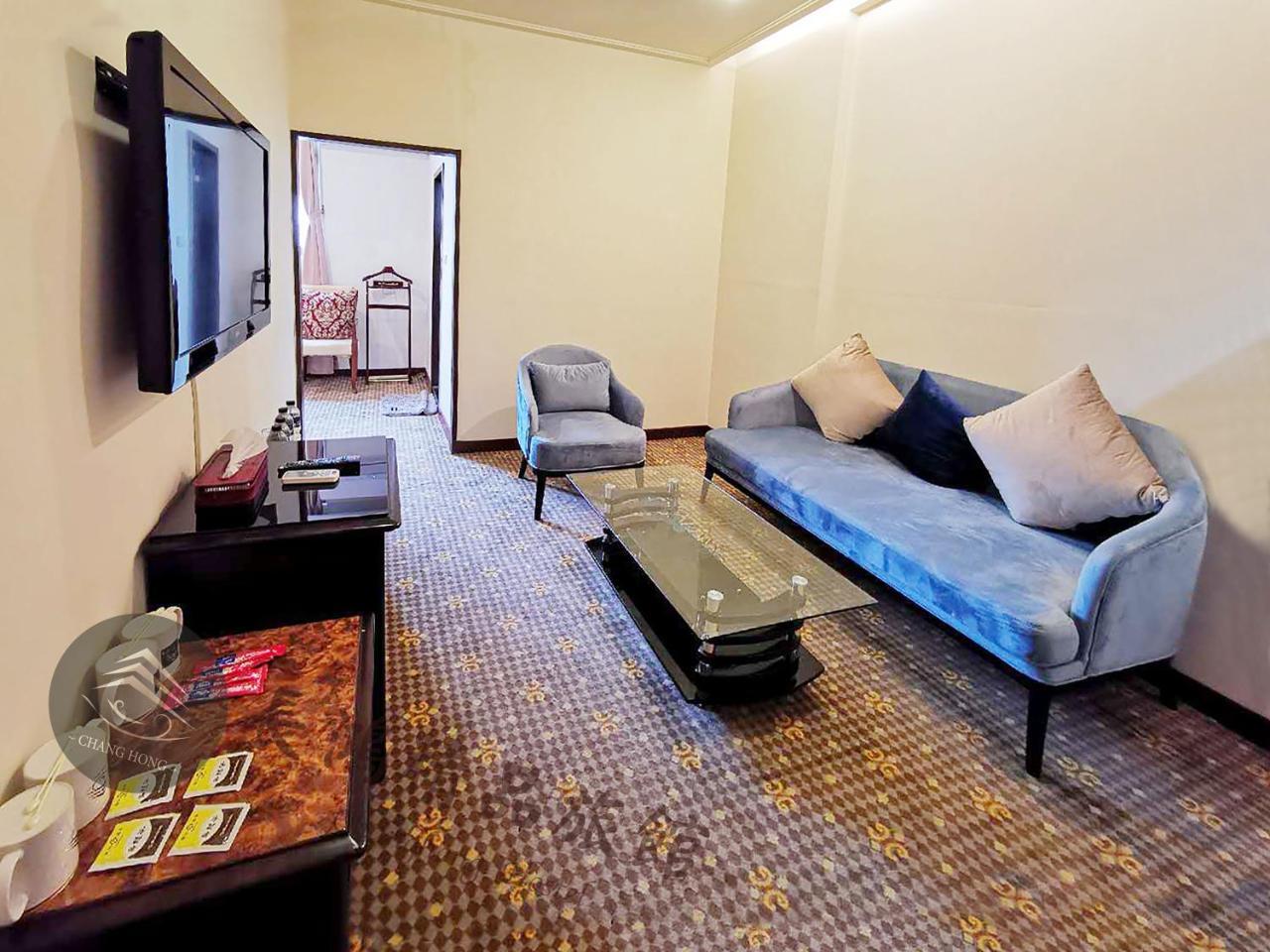 Chang Hong Hotel Jinning Dış mekan fotoğraf