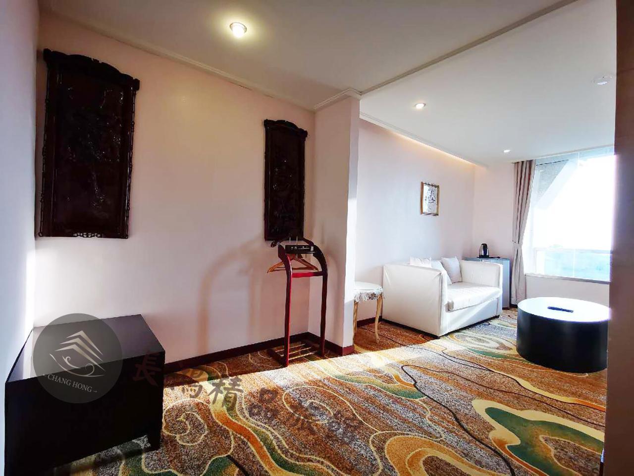 Chang Hong Hotel Jinning Dış mekan fotoğraf